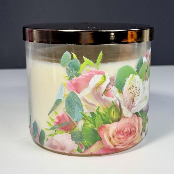 Bath & Body Works Brightest Bloom 3 Wick Scented Candle Floral 14.5 oz NEW - Picture 4 of 10